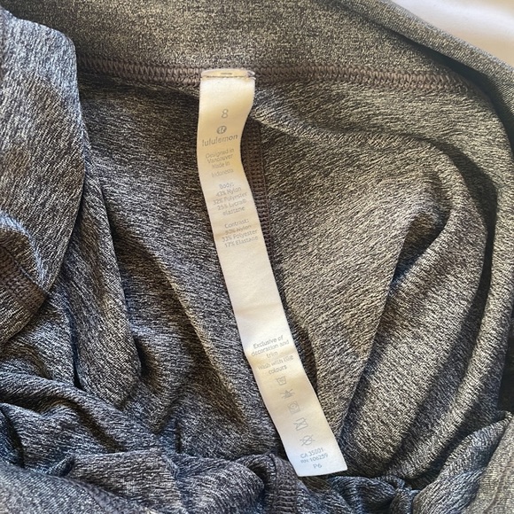 Lululemon High Waisted Legging - Picture 2 of 4